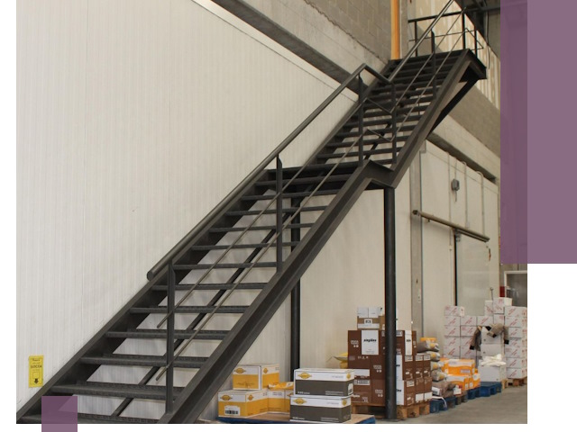 Лестницы для производства в Кронштадте — изготовление и монтаж