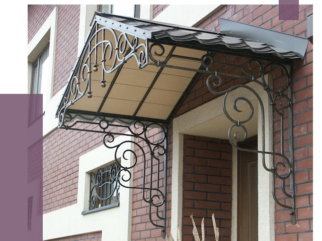 Двускатные козырьки в Кронштадте под ключ от 13043 руб.