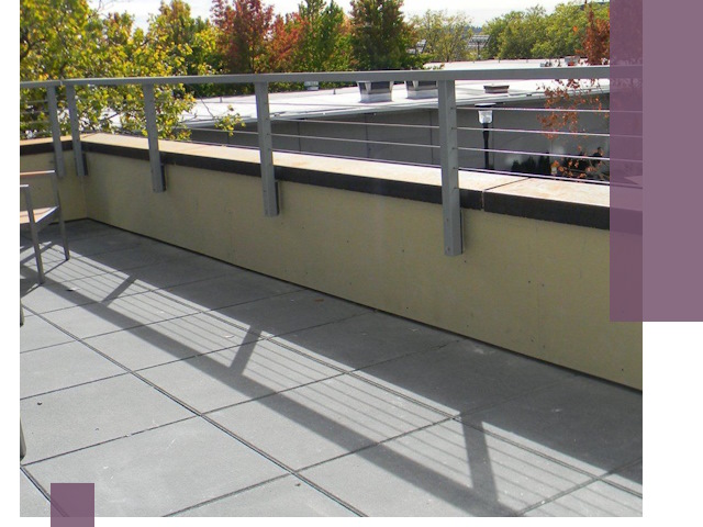 Металлические парапеты под ключ в Кронштадте: монтаж и изготовление