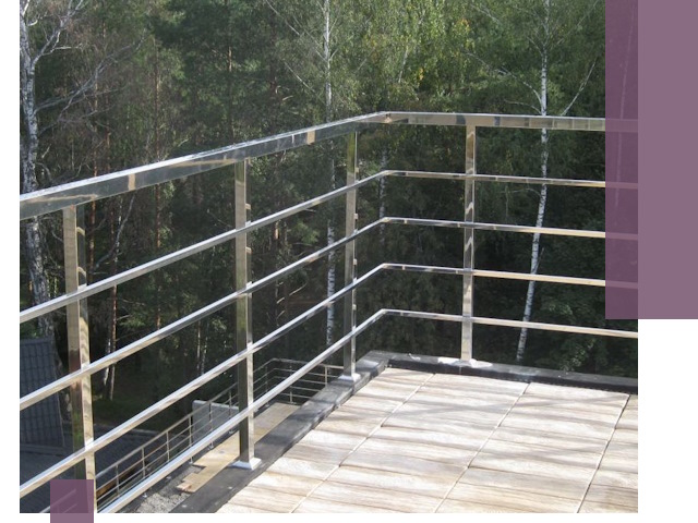 Парапеты из нержавеющей стали в Кронштадте — изготовление и монтаж